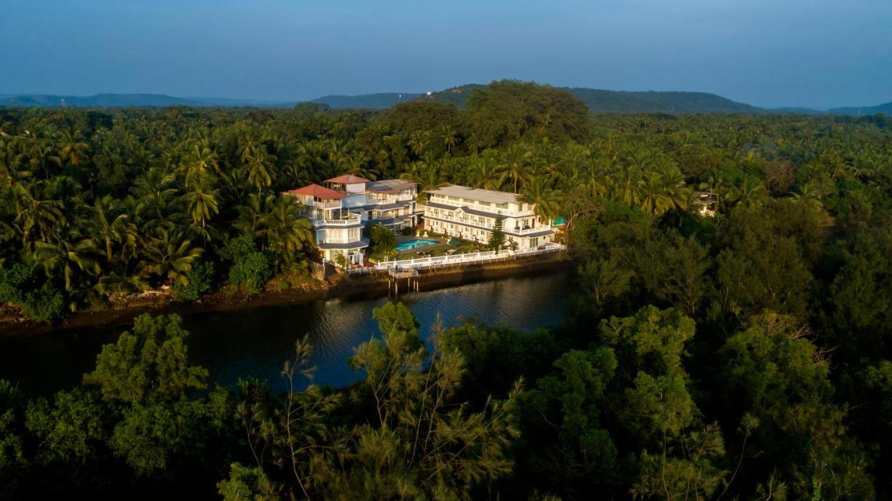 Stone Wood Riverfront Resort Siolim Zewnętrze zdjęcie